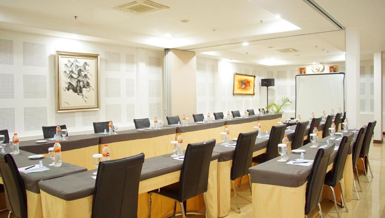 Gp Mega Kuningan Jakarta Ngoại thất bức ảnh
