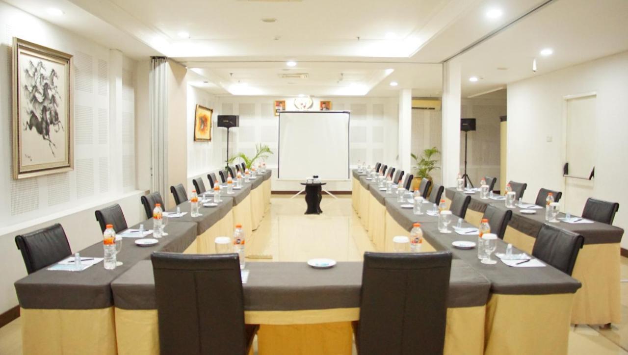 Gp Mega Kuningan Jakarta Ngoại thất bức ảnh